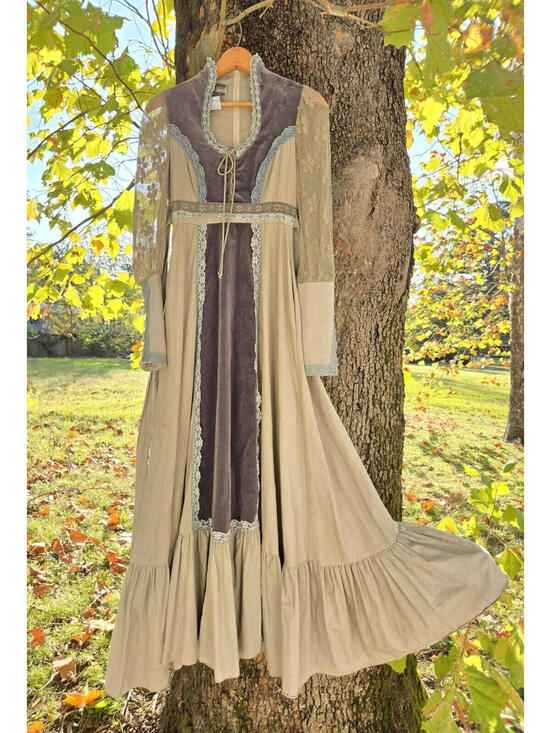 Gunne Sax Dresses & Skirts - Gunne Sax Vintage Velvet Renaissance Lace Victorian Medieval Dress Womens Size 5